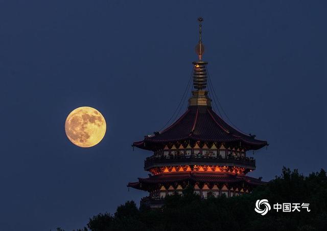 60秒看全国多地年度最大超级月亮 各地美景回顾