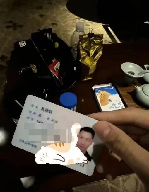 猝不及防的24小时！易建联被爆出丑闻，是有人栽赃还是真的塌房？