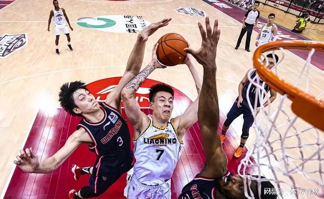 辽篮签下NBA级新外援，杨鸣做出新部署，张镇麟将参战CBA俱乐部杯赛_赵继伟_辽宁_广东