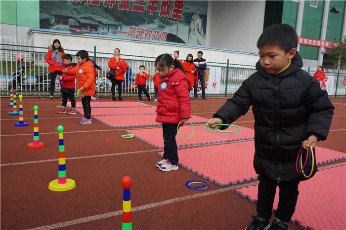 幼儿园体育民间游戏