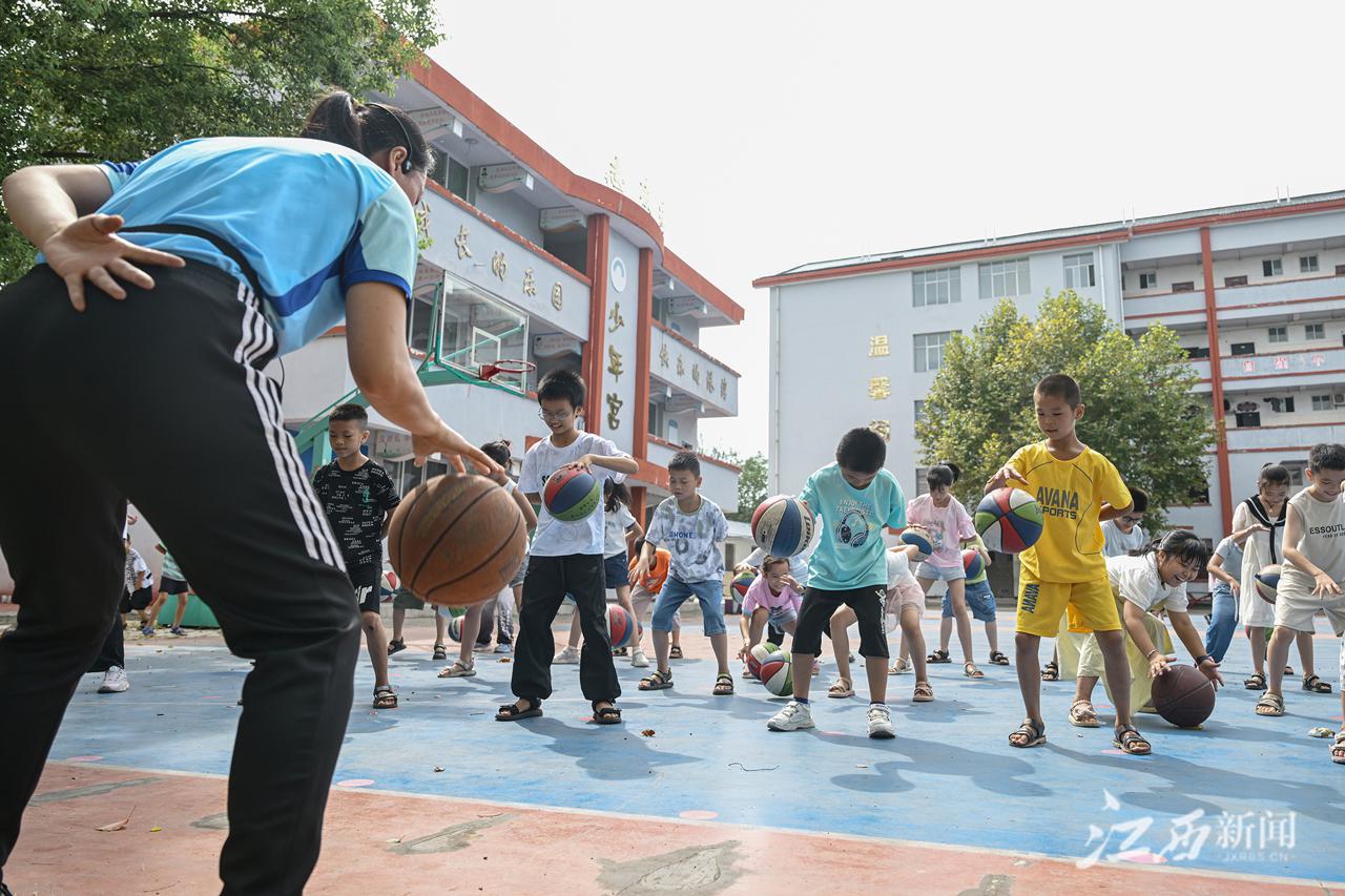 九州体育登录网址_九年级体育室内课