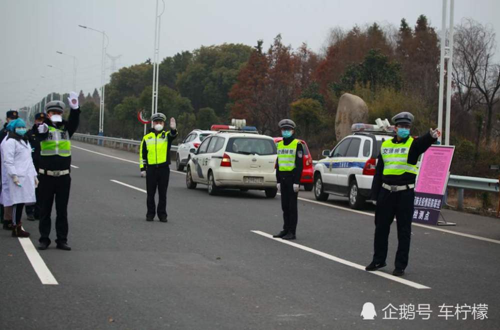 警方湾仔红隧口设路障 私家车男司机涉嫌酒驾药驾等被捕